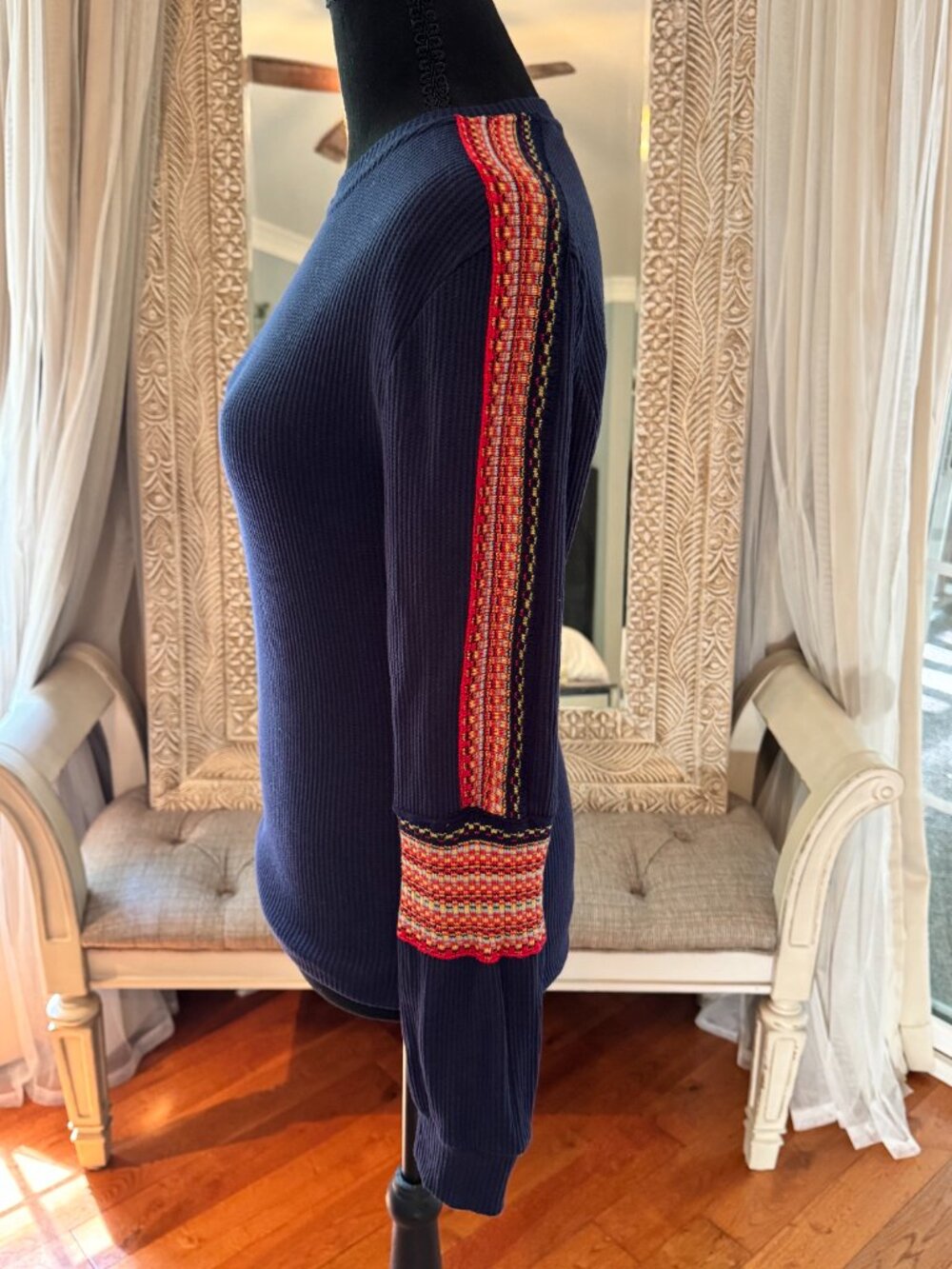 Natural Life Navy Waffle Knit Embroidered Sleeve Top Boho Medium - Picture 2 of 7